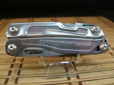 LEATHERMAN BOLSTER MULTI-TOOL FROM PORTLAND, OREGON USA IN MINT UNUSED, UNCARRIED CONDITION LEATHERMAN BOLSTER MULTI-TOOL FROM PORTLAND, OREGON USA IN MINT UNUSED, UNCARRIED CONDITION