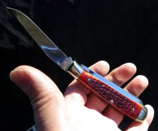 Unused Case XX USA 10 dot 1970 trapper. 5254. Beautiful red bone with no cracks. Snaps both ways.