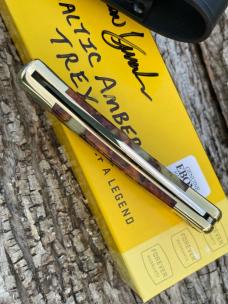 BUCK 110 ** YELLOWHORSE CUSTOM BALTIC AMBER T-REX FOLDING HUNTER
