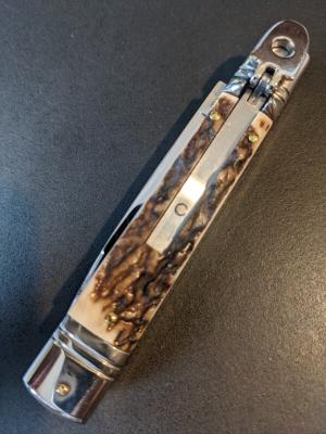 AKC Slimline Leverlock 20cm - 8” Euro Stag Horn... Super snappy! 