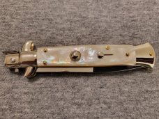 Frank Beltrame ITALIAN 9" GENUINE Mother of Pearl L.E. PICKLOCK Stiletto w/Bayonet Blade 4MM Frank Beltrame ITALIAN 9" GENUINE Mother of Pearl L.E. PICKLOCK Stiletto w/Bayonet Blade 4MM