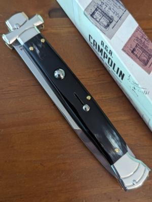 NIB 11"- 28 cm A.G.A. Campolin Maltese lockback auto in all black  super beautiful quality stiletto