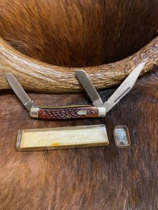 *New* Schrade-Walden N.Y. USA., 880 Kon-Kav 3 Blade Stockman Knife, Delrin Handle, 3 7/8" *New* Schrade-Walden N.Y. USA., 880 Kon-Kav 3 Blade Stockman Knife, Delrin Handle, 3 7/8"
