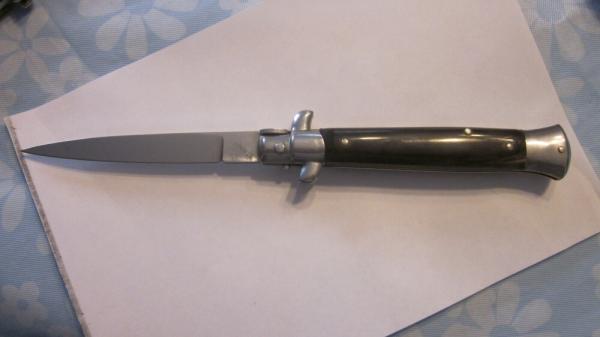 Vintage 9" Italian stiletto Vintage 9" Italian stiletto