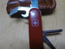 SWISS ARMY KNIFE AND SHEATH "EDC PERFECTION"