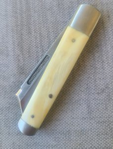Klassic K'roo Warthog Tusk Ivory Scagel Cut Sheepsfoot Sleeveboard...N690..3.8 closed..coa/slip
