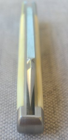 Klassic K'roo Warthog Tusk Ivory Scagel Cut Sheepsfoot Sleeveboard...N690..3.8 closed..coa/slip