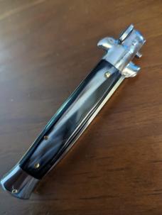 NOS GIOVANNI BELTRAME GENUINE IMITATION BUFFALO HORN 23cm=9" FLAT BLADE STILETTO NOS GIOVANNI BELTRAME GENUINE IMITATION BUFFALO HORN 23cm=9" FLAT BLADE STILETTO