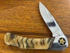 Buck Knives Texas Star 0500RHSLE-B Duke Lockback Knife SN#0150 Buck Knives Texas Star 0500RHSLE-B Duke Lockback Knife SN#0150
