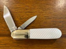 Marbles MR163 Barlow Folding Knife w/Mother of Pearl Scales Marbles MR163 Barlow Folding Knife w/Mother of Pearl Scales