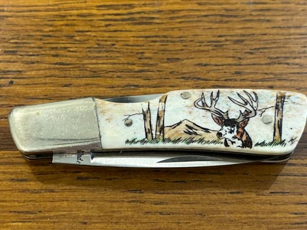 National Blade "Badger" Scrimshaw Deer Lockback Folding Knife Japan National Blade "Badger" Scrimshaw Deer Lockback Folding Knife Japan