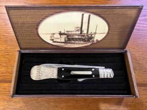 Schrade Classic Collector Series SDIRK2BH Dirk 2 Style Lockback Folding Knife w/Buffalo Horn Scales