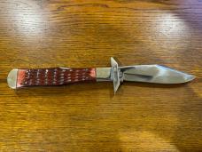 Star 3340 "Old Soldier" Swing-Guard Lockback Folding Knife w/ Jigged Purple Bone Scales Star 3340 "Old Soldier" Swing-Guard Lockback Folding Knife w/ Jigged Purple Bone Scales