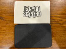 United Cutlery Lynyrd Skynyrd God & Guns Commerative Trapper Pocket Knife United Cutlery Lynyrd Skynyrd God & Guns Commerative Trapper Pocket Knife