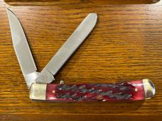 United Cutlery Lynyrd Skynyrd God & Guns Commerative Trapper Pocket Knife United Cutlery Lynyrd Skynyrd God & Guns Commerative Trapper Pocket Knife