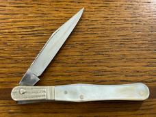 Fight'n Rooster Frank Buster "Rachell" Limited Edition Single Blade Folding Knife w/Mother of Pearl Fight'n Rooster Frank Buster "Rachell" Limited Edition Single Blade Folding Knife w/Mother of Pearl