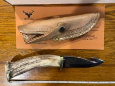 Silver Stag Gut-Hook Hunting Knife w/Crown Stag Handle
