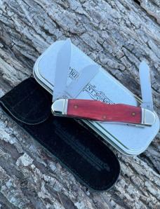 CASE XX ** 2009 PRESIDENT'S KNIFE OLD RED HUMPBACK STOCKMAN