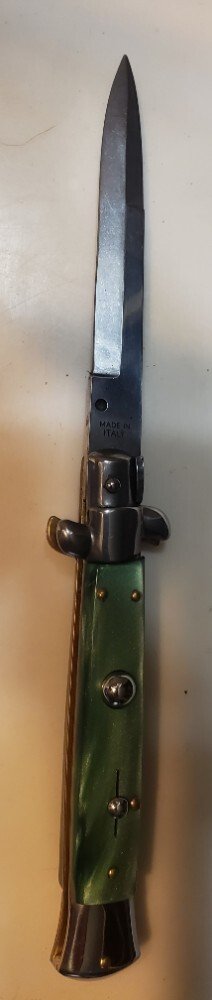   9.0" SKM Switchblade Green Scales 