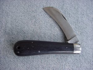 Antique. RARE, J. RUSSELL & CO., GREEN RIVER WORKS, Hawkbill/Pruner Pocket Knife