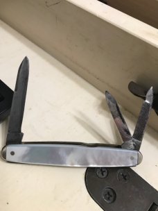 Iros Keen pearl whittler Iros Keen pearl whittler