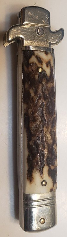 8.0"AKC Lever Lock Switchblade Stag Horn 8.0"AKC Lever Lock Switchblade Stag Horn
