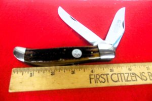 QUEEN CUTLERY CO TITUSVILLE #39 AMBER BONE FOLDING HUNTER 5-1/4" MINT BEAUTY WITH SNAP