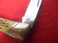 ROUGH RIDER AMBER BONE 3-3/4" RAZOR SHARP STEEL WILL CUT LOCKBACK UNUSED FROM STORAGE ROUGH RIDER AMBER BONE 3-3/4" RAZOR SHARP STEEL WILL CUT LOCKBACK UNUSED FROM STORAGE
