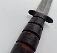 Vintage USN MK2 KABAR Fighting Knife Vintage USN MK2 KABAR Fighting Knife