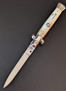 NOS GIOVANNI BELTRAME 23CM-9 INCH FLAT BLADE BRAZILIAN HONEY HORN STILETTO NOS GIOVANNI BELTRAME 23CM-9 INCH FLAT BLADE BRAZILIAN HONEY HORN STILETTO