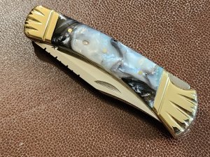 Buck 110 Custom folder