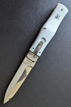 NEW Mikov 241 Predator Lever Lock Automatic Knife ABS White (3.7" Polish) NEW Mikov 241 Predator Lever Lock Automatic Knife ABS White (3.7" Polish)