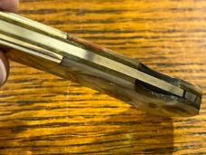 Ka-bar 2822 Single-Blade Lockback w/Abalone Scales Japan Ka-bar 2822 Single-Blade Lockback w/Abalone Scales Japan