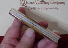 QUEEN LONG BOLSTER CONGRESS #32 MAMMOTH IVORY 1 OF 20 MADE QUEEN CUTLERY CERTIFICATE OF AUTHENTICITY QUEEN LONG BOLSTER CONGRESS #32 MAMMOTH IVORY 1 OF 20 MADE QUEEN CUTLERY CERTIFICATE OF AUTHENTICITY