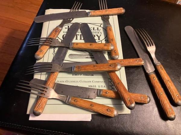 J. RUSSELL & CO GREEN RIVER (UNUSAL TO FIND) JIGGED BONE SET OF 12 *BARGIN* J. RUSSELL & CO GREEN RIVER (UNUSAL TO FIND) JIGGED BONE SET OF 12 *BARGIN*