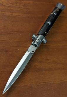 FRANK BELTRAME 23CM 9" DAGGER AUTOMATIC IN NICE BUFFALO HORN...NEW FRANK BELTRAME 23CM 9" DAGGER AUTOMATIC IN NICE BUFFALO HORN...NEW
