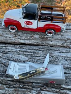 CASE XX ** 2014 LIMITED EDITION 125 YEARS ERTL TRUCK & KNIFE SET - OLIVE GREEN BONE PEANUT
