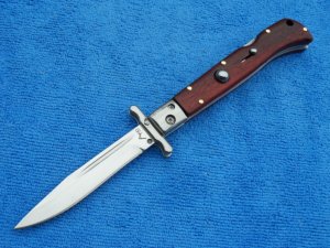  9" AKC World Roma Swinguard Wood handles 