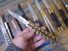 Group No1 '8' Knives Offered As One Lot Group No1 '8' Knives Offered As One Lot