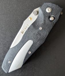 CRKT 1121 Elizabeth Anubis Automatic (3.5" bead blast blade) CRKT 1121 Elizabeth Anubis Automatic (3.5" bead blast blade)