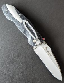 CRKT 1121 Elizabeth Anubis Automatic (3.5" bead blast blade) CRKT 1121 Elizabeth Anubis Automatic (3.5" bead blast blade)