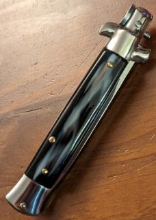 NOS GIOVANNI BELTRAME GENUINE IMITATION BUFFALO HORN 23cm=9" FLAT BLADE STILETTO NOS GIOVANNI BELTRAME GENUINE IMITATION BUFFALO HORN 23cm=9" FLAT BLADE STILETTO