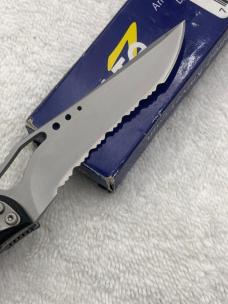 Delta Z Osprey Linerlock Serrated Blade Manual Open Folder New In Box Discontinued Delta Z Osprey Linerlock Serrated Blade Manual Open Folder New In Box Discontinued
