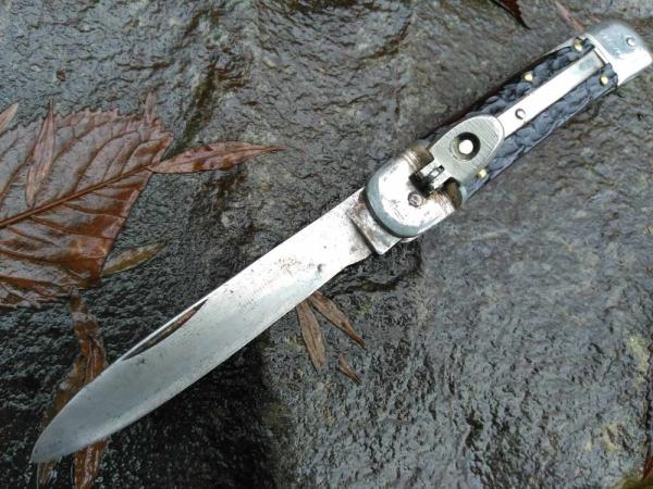 Springer Leverlock for Parts or Repair Springer Leverlock for Parts or Repair