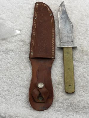 Vintage Kinfolks Fixed Blade Sheath Knife Good Used Condition