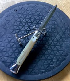 AKC 9 inch Swing guard lock back AKC 9 inch Swing guard lock back