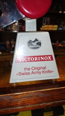 Victorinox Electric Commercial Display Victorinox Electric Commercial Display