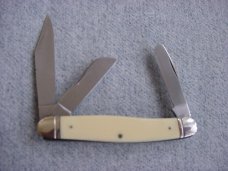 Vintage ROBESON #432594 U.S.A., Classic 3-Blade Stockman's Pattern Pocket Knife Vintage ROBESON #432594 U.S.A., Classic 3-Blade Stockman's Pattern Pocket Knife