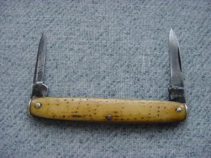 Antique CHIPAWAY CUTLERY CO., Pick-Bone Handles, Tip Bolsters, Classic Pen Knife