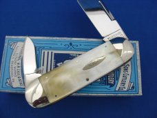 Case XX Classic Sunfish/Toenail Genuine Gold Lip Pearl 1 of 10 Knife Case XX Classic Sunfish/Toenail Genuine Gold Lip Pearl 1 of 10 Knife